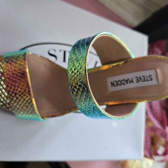 Heels - Picture 5 of 6